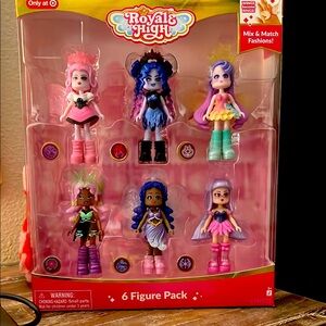 NIB Royal High Target Exclusive 6 Figure Pack with No Code